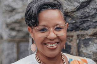 Image of Elektra Coach Grace Veras Sealy