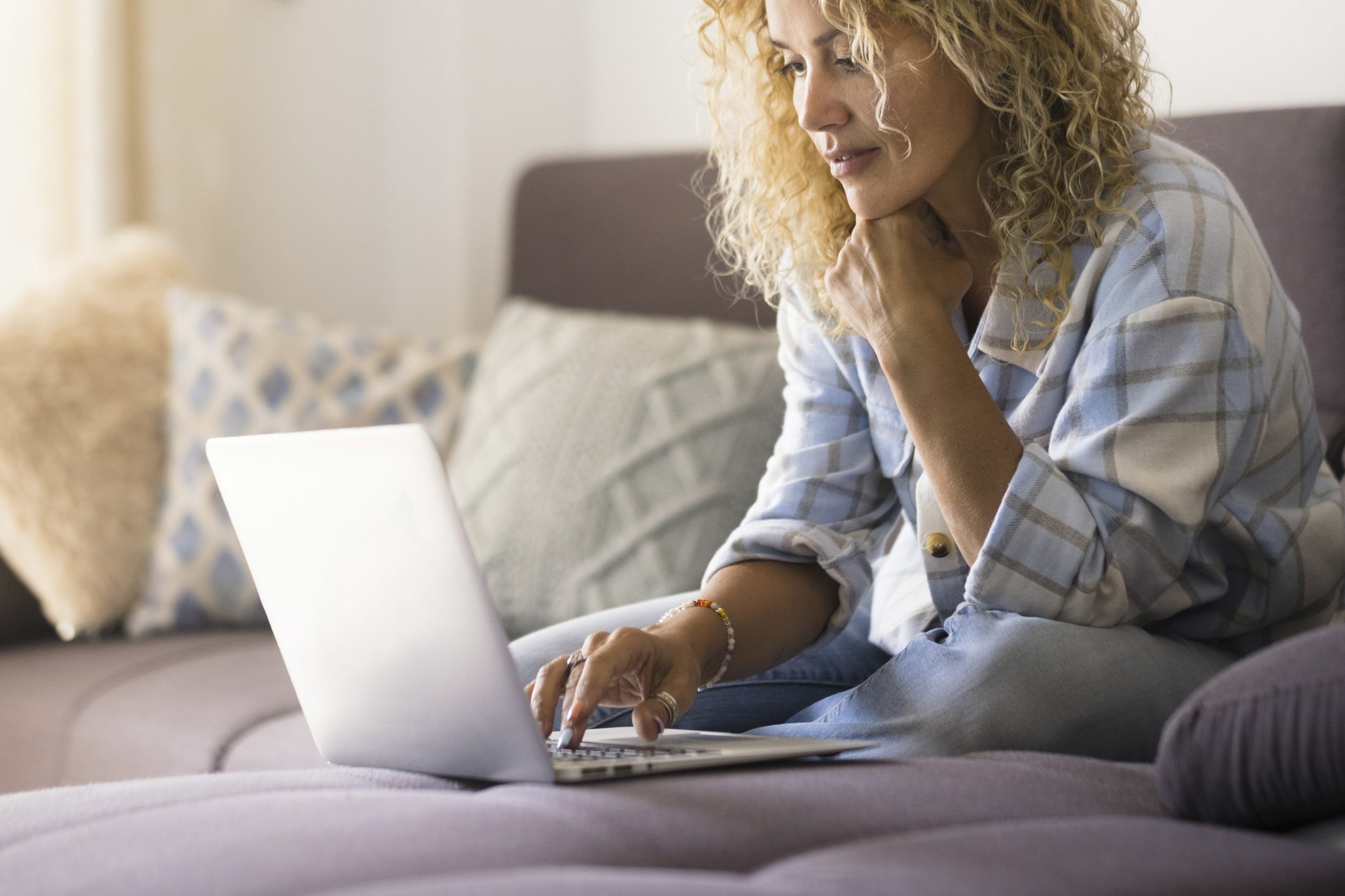 Here&rsquo;s What to Look For in a Menopause Specialist
